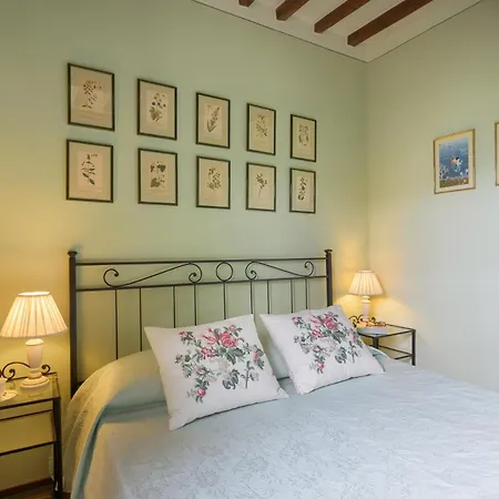 Casa Del Sole 4, Emma