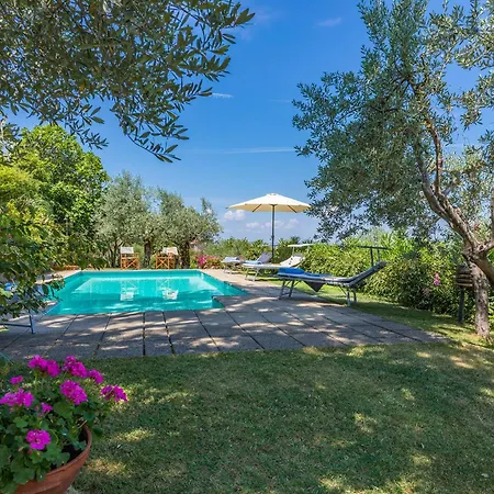 Casa Del Sole 4, Emma