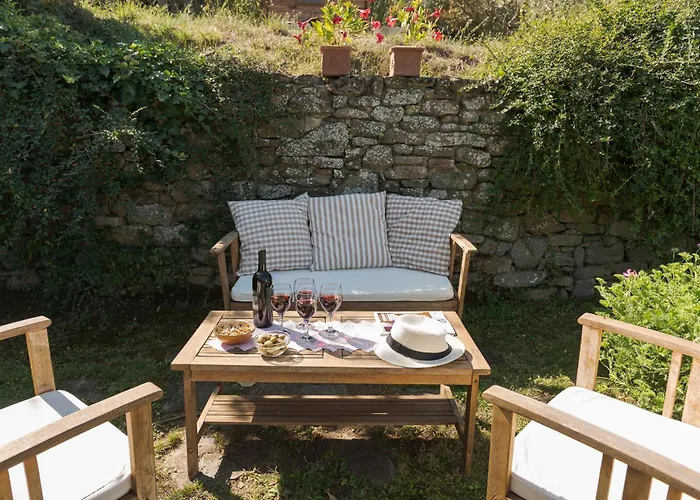 Casa Del Sole 4, Emma Cortona